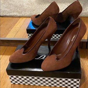 Delman Cognac Kidsuede Pumps, 8.5 M